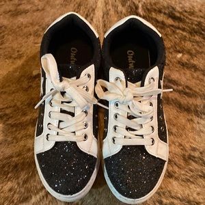 Boutique Black Glittered Bling Shoes!